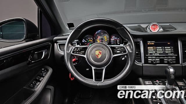 Porsche Macan 95B, 2015 13