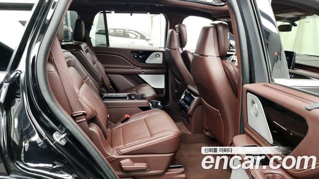 Lincoln Aviator 2세대 3.0 Black Label AWD, 2021 12