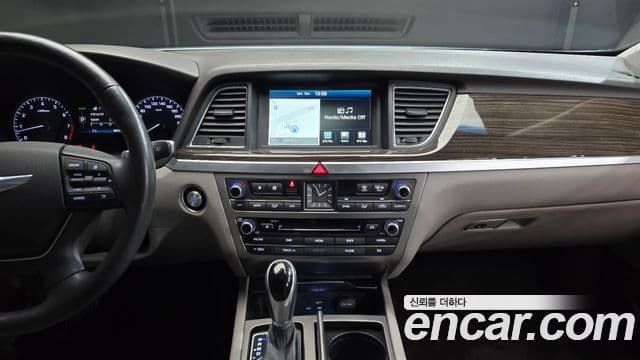 Hyundai Genesis DH Modern, 2015 14
