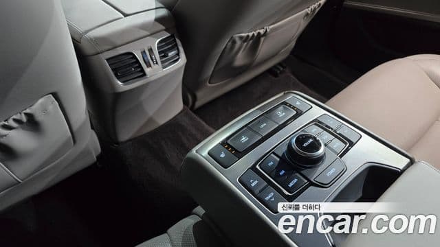 Hyundai Genesis DH Modern, 2015 18