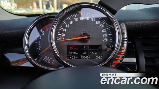 Mini Cooper D 3세대, 2015 8