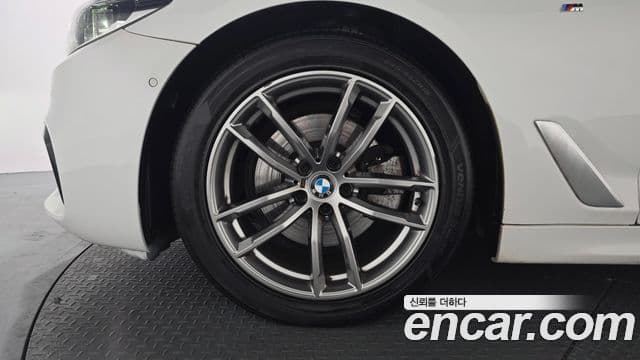 BMW 5시리즈 (G30) 520i M Sport, 2020 все фото