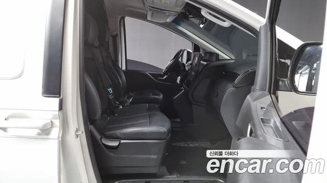 Hyundai Staria Modern, 2022 11