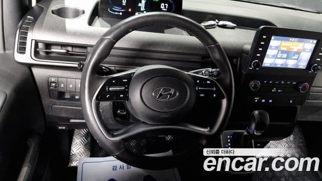 Hyundai Staria Modern, 2022 13