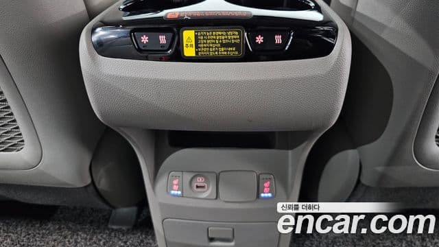 Kia The / новый New Carnival Prestige, 2020 19