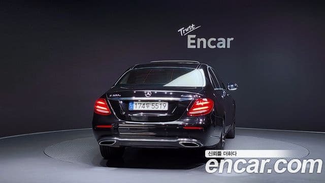 Mercedes-Benz E-класс W213 Exclusive, 2020 4