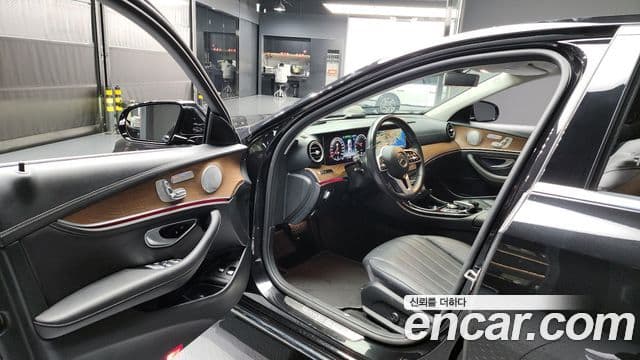 Mercedes-Benz E-класс W213 Exclusive, 2020 10