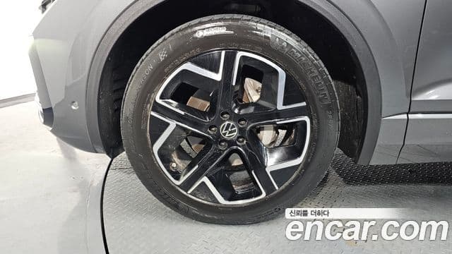 Volkswagen Touareg 3세대 Prestige, 2024 все фото