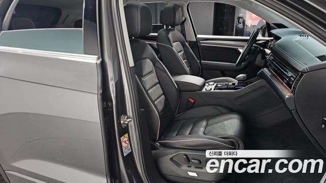 Volkswagen Touareg 3세대 Prestige, 2024 10