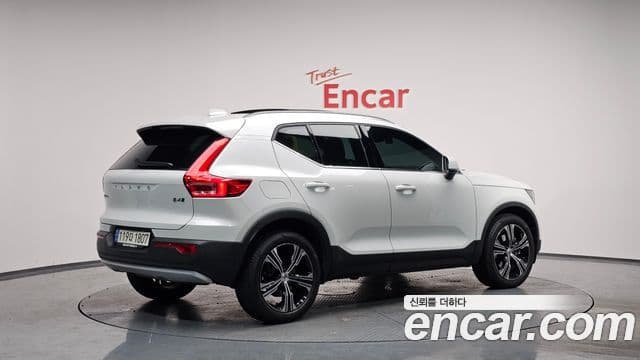 Volvo XC40 B4 Inscription, 2022 2