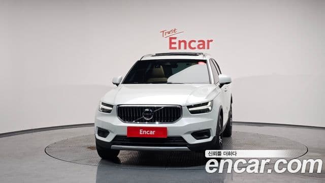 Volvo XC40 B4 Inscription, 2022 3