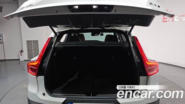 Volvo XC40 B4 Inscription, 2022 20