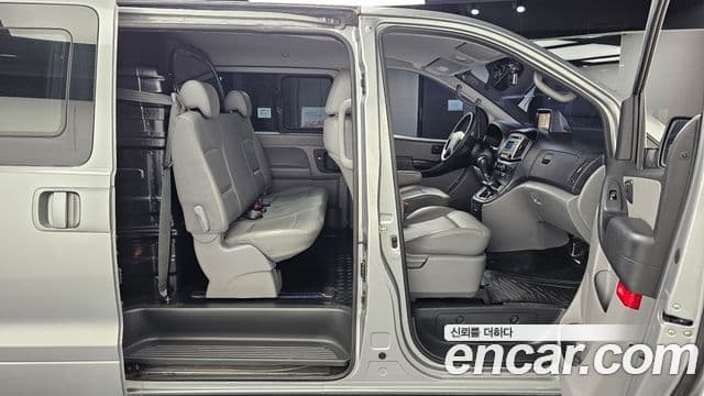 Hyundai Grand Starex Smart, 2017 12