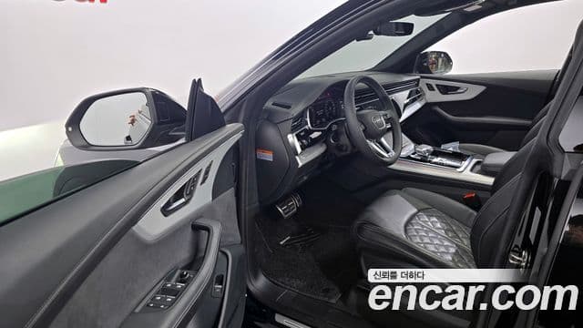 Audi Q8 (4M) Premium, 2023 10