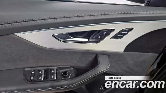 Audi Q8 (4M) Premium, 2023 14