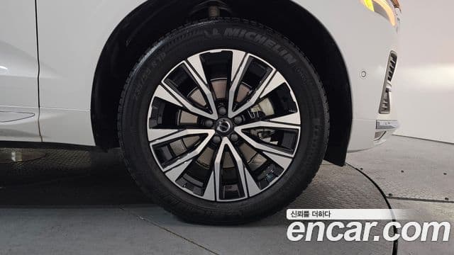 Volvo XC60 2세대 B5 Ultimate Bright, 2024 все фото
