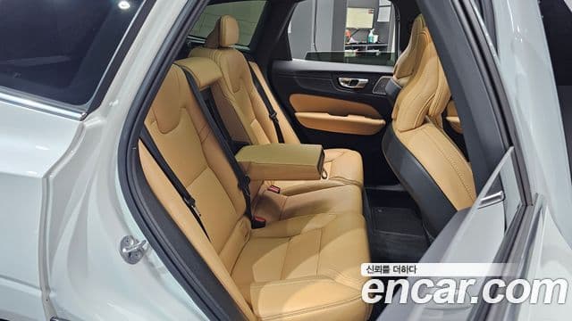 Volvo XC60 2세대 B5 Ultimate Bright, 2024 12