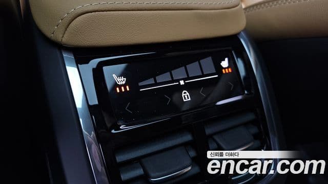 Volvo XC60 2세대 B5 Ultimate Bright, 2024 18