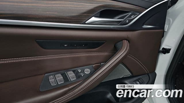 BMW 5시리즈 (G30) 530i M Sport Plus, 2020 18