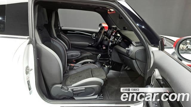 Mini Cooper S 3세대, 2024 12