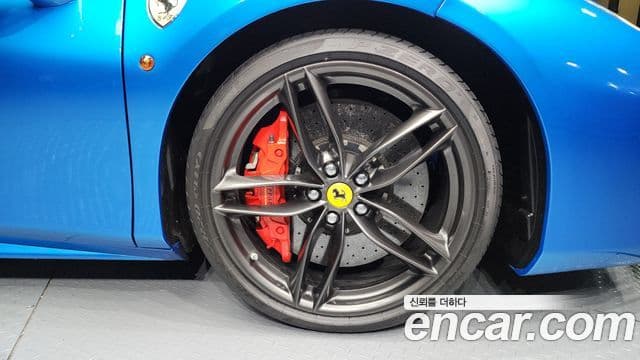 Ferrari 488 스파이더, 2018 все фото