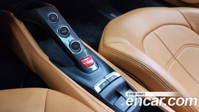 Ferrari 488 스파이더, 2018 9