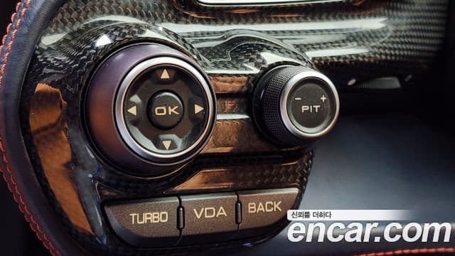 Ferrari 488 스파이더, 2018 17