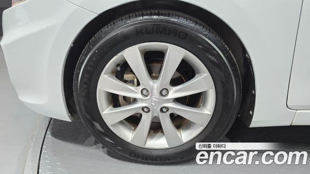 Hyundai Accent(новый кузов / новое поколение) 1.6 GDI top, 2011 все фото