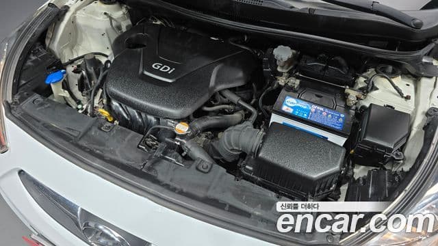 Hyundai Accent(новый кузов / новое поколение) 1.6 GDI top, 2011 6