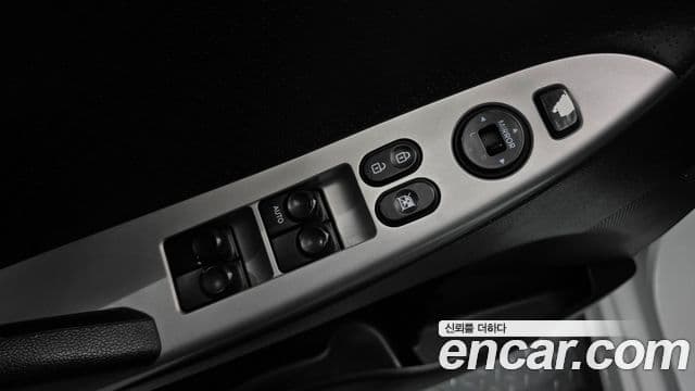 Hyundai Accent(новый кузов / новое поколение) 1.6 GDI top, 2011 16