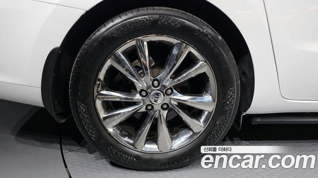 Kia The / новый New Carnival Special, 2019 все фото