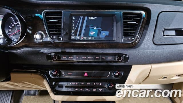 Kia The / новый New Carnival Special, 2019 15