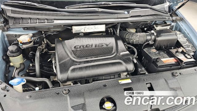 Kia Carnival R Premium, 2012 6