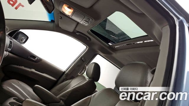 Kia Carnival R Premium, 2012 19