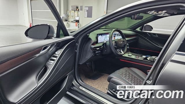 Genesis G80 (RG3) бензин 2.5 турбо AWD, 2025 10