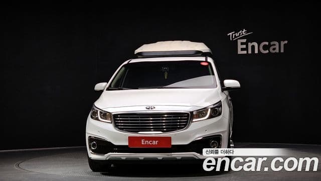 Kia All New Carnival VIP, 2016 3