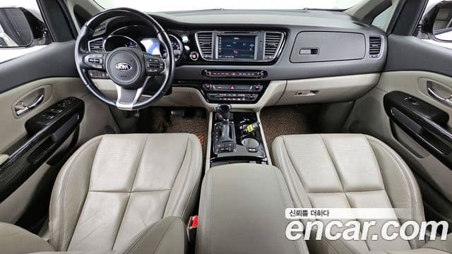 Kia All New Carnival VIP, 2016 7
