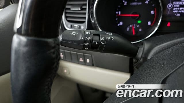 Kia All New Carnival VIP, 2016 14