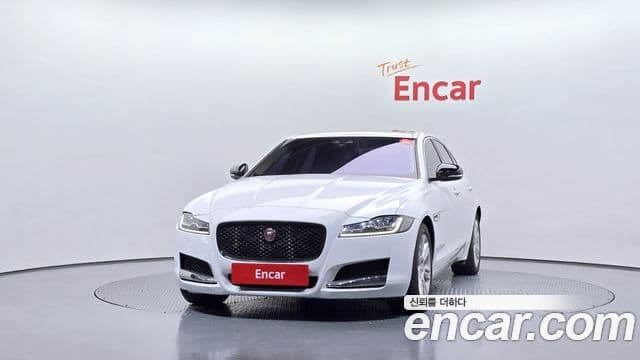 Jaguar XF (X260) 20d Portfolio, 2017 3