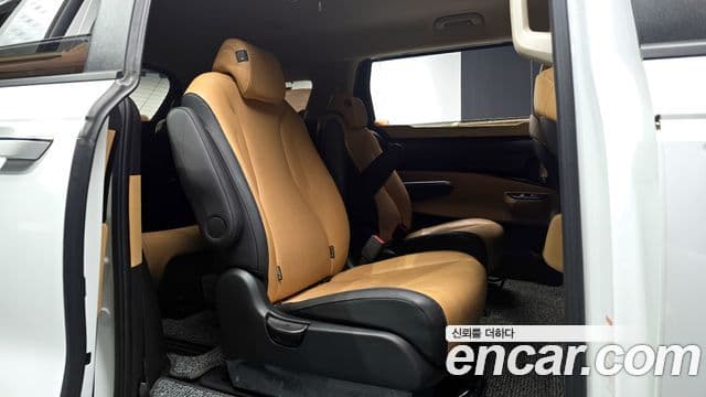 Kia Carnival 4세대 Prestige, 2023 12
