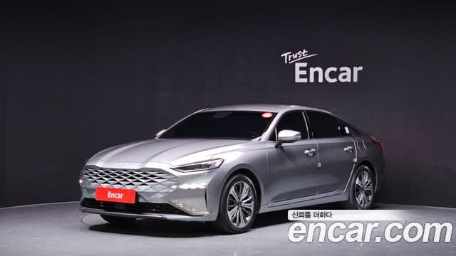 Kia K8 гибрид Signature, 2023 1