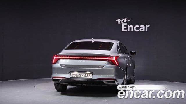 Kia K8 гибрид Signature, 2023 4