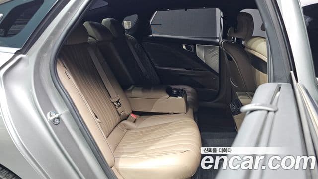 Kia K8 гибрид Signature, 2023 12