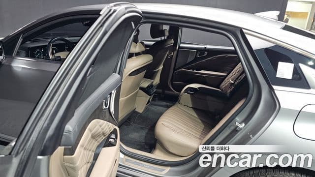 Kia K8 гибрид Signature, 2023 13