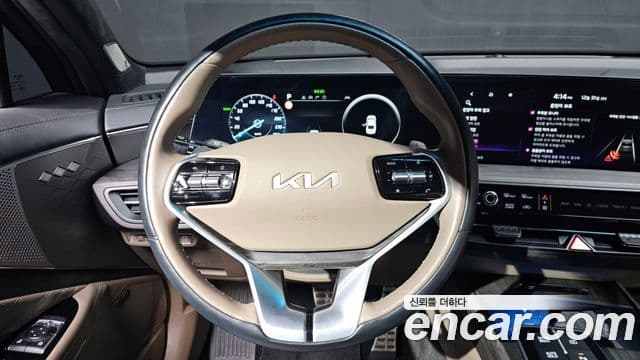 Kia K8 гибрид Signature, 2023 14