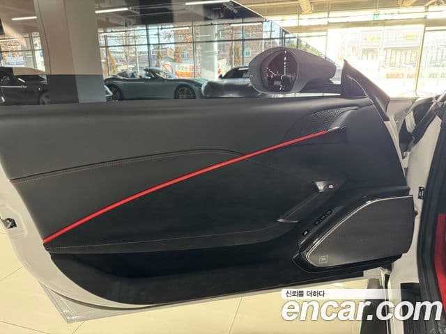 Ferrari 로마, 2021 7