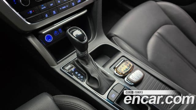 Hyundai LF Sonata 2.0 Smart, 2015 9