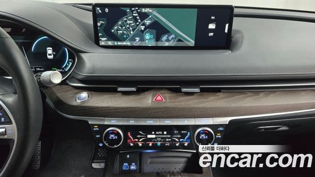 Genesis electrified G80 (RG3) e-AWD, 2022 14