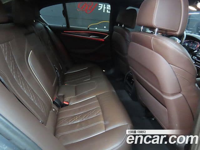 BMW 5시리즈 (G30) 523d xDrive M Sport, 2023 8