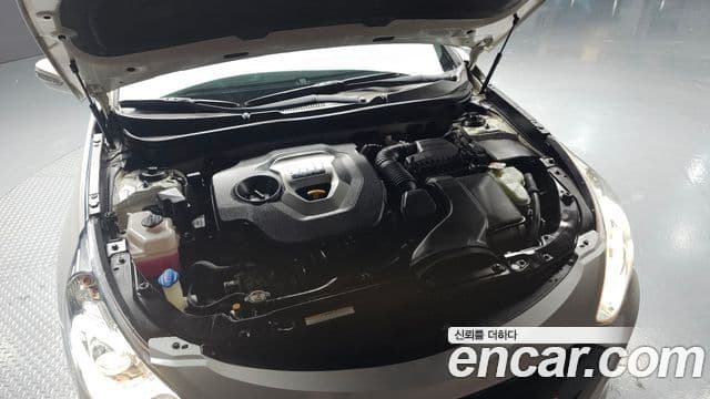 Hyundai Sonata гибрид Premier, 2012 6